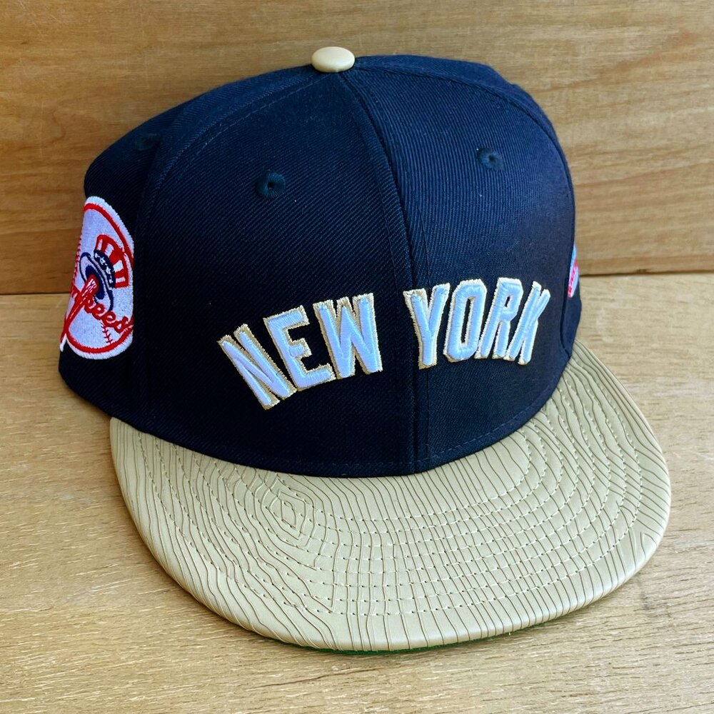 MITCHELL & NESS NEW YORK YANKEES MLB TOPPS COLLAB FAUX WOOD BILL HAT Blue NEW